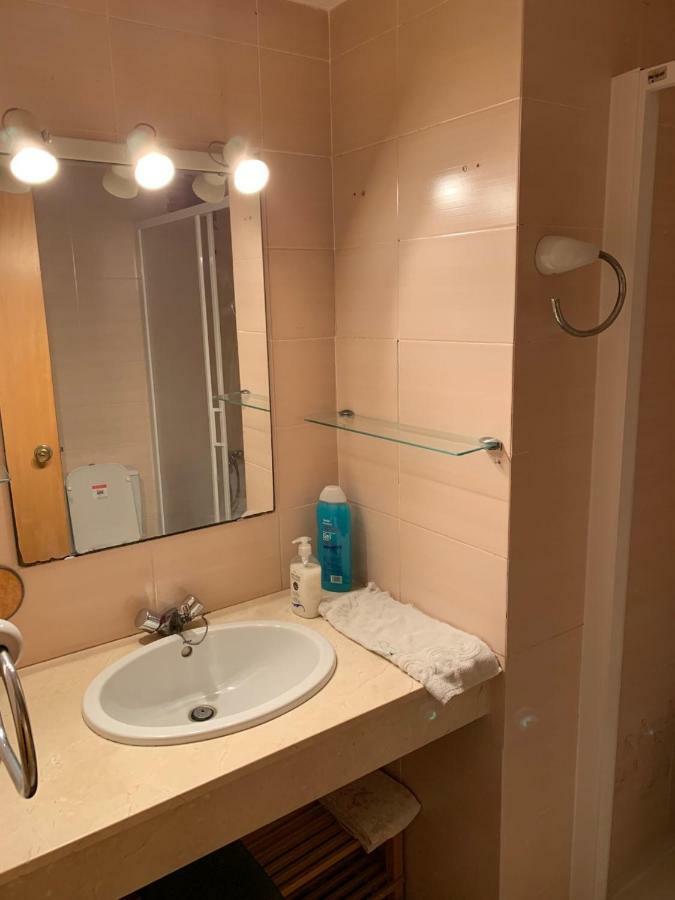 Apartamento Cambrilsfornia Apartman Kültér fotó